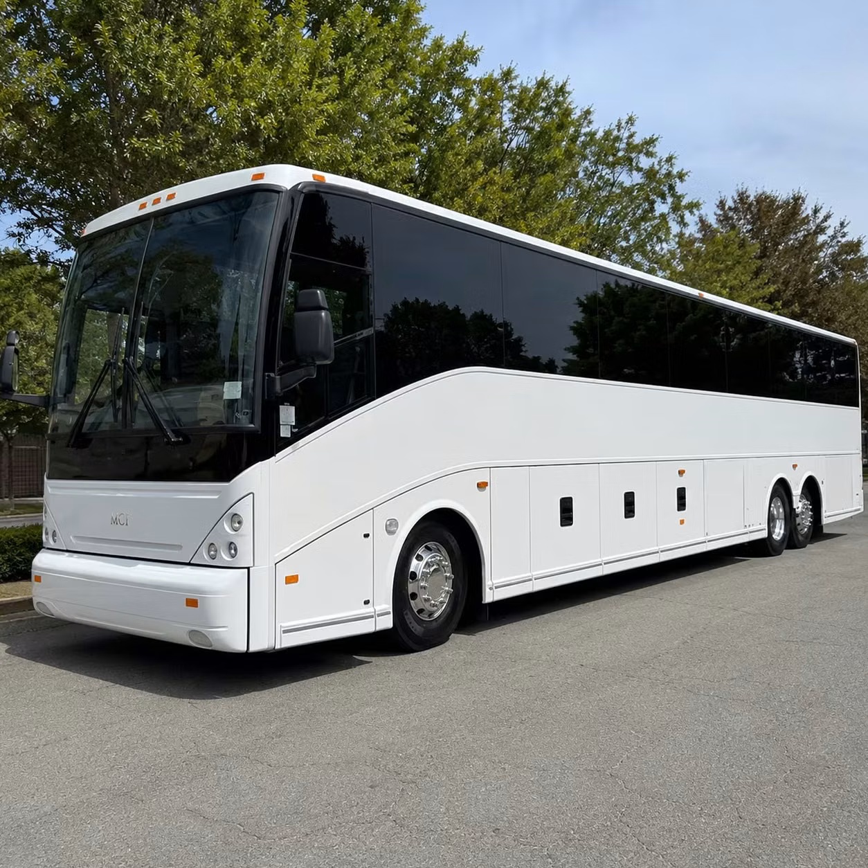 you can find and book airport transportation in garden grove and any nearby city
